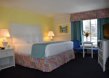 Breakers Resort & Beach Bar hotel thumbnail 6