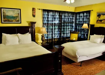 Yosemite Bug Rustic Mountain Resort hotel thumbnail 5
