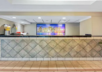 La Quinta Inn by Wyndham West Palm Beach - Florida Turnpike hotel thumbnail 4
