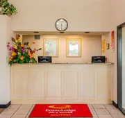 Econo Lodge Inn & Suites Gulfport Airport hotel detail image 3