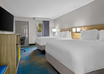 Days Inn by Wyndham Ocean Springs hotel thumbnail 5