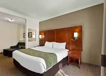 Comfort Suites Corpus Christi Central hotel thumbnail 6