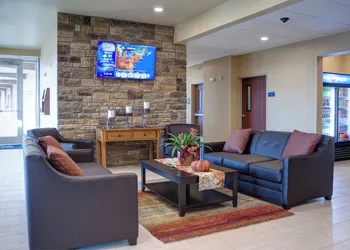 Cobblestone Hotel & Suites - Jefferson hotel thumbnail 4