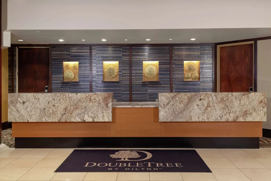 DoubleTree by Hilton Kansas City - Overland Park hotel detail image 2