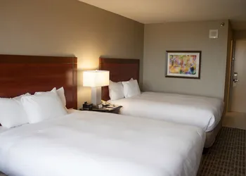 DoubleTree by Hilton Kansas City - Overland Park hotel thumbnail 3