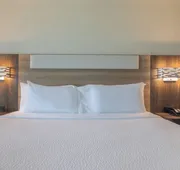 Holiday Inn Express and Suites Kansas City Airport by IHG hotel detail image 7