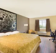 Super 8 by Wyndham New Hampton hotel detail image 4