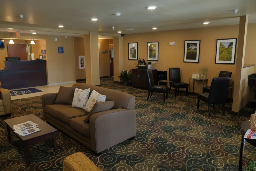 Cobblestone Inn & Suites - Winterset, IA hotel detail image 6