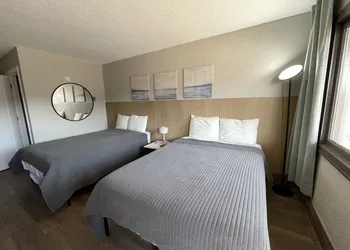 Stone Creek Inn hotel thumbnail 3