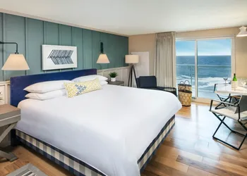 Cliff House Maine hotel thumbnail 7