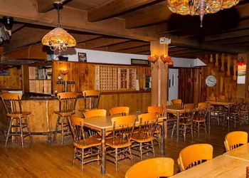 North Creek Lodge at Gore Mountain hotel thumbnail 2