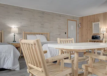 North Creek Lodge at Gore Mountain hotel thumbnail 6
