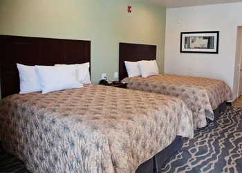 Big Lake Inn & Suites hotel thumbnail 8