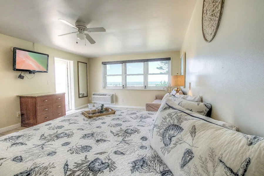 Daytona Shores Inn & Suites hotel detail image 6