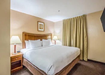 MainStay Suites Port Saint Joe South hotel thumbnail 4