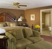 The Manor On Golden Pond hotel detail image 4