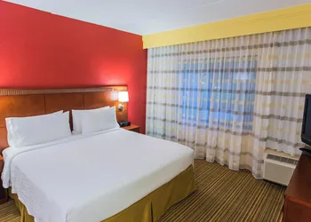 Courtyard by Marriott Chicago O'Hare hotel thumbnail 6