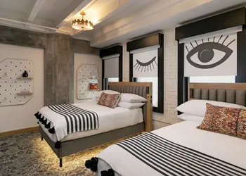 The Wayfarer Downtown LA, Tapestry Collection by Hilton hotel thumbnail 5