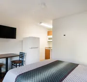 HomeTowne Studios by Red Roof Denver - Thornton hotel detail image 4