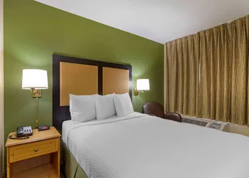 Extended Stay America Select Suites Denver Cherry Creek hotel thumbnail 4