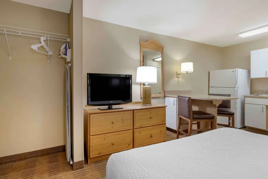 Extended Stay America Select Suites Denver Cherry Creek hotel detail image 6
