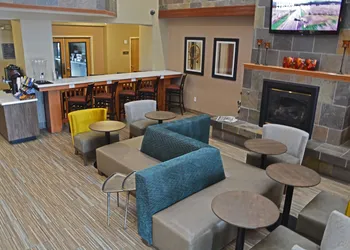 Best Western Plus Gateway Inn & Suites hotel thumbnail 2