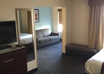 Best Western Plus Gateway Inn & Suites hotel thumbnail 5