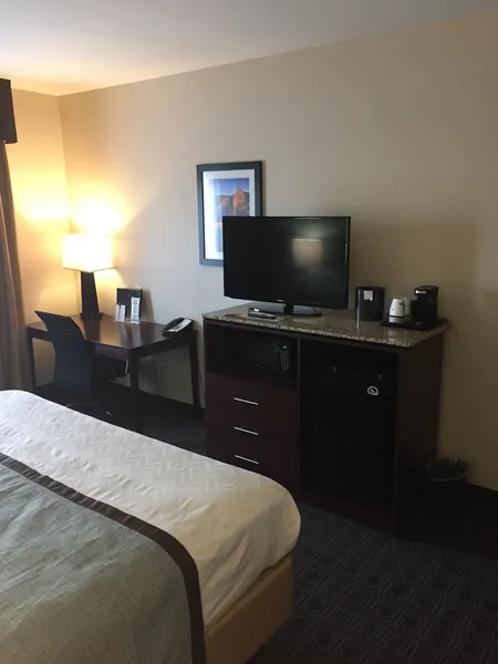 Best Western Plus Gateway Inn & Suites hotel detail image 6