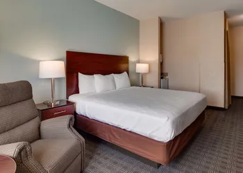 Best Western Plus Gateway Inn & Suites hotel thumbnail 7