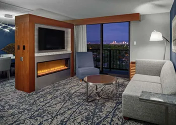 DoubleTree by Hilton Hotel Denver hotel thumbnail 8