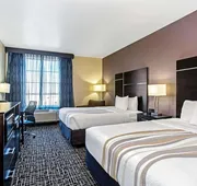 La Quinta Inn & Suites by Wyndham Denver Gateway Park hotel detail image 4