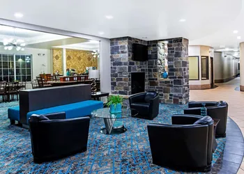 La Quinta Inn & Suites by Wyndham Denver Gateway Park hotel thumbnail 2