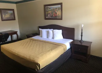 Americas Best Value Inn Denver hotel thumbnail 8
