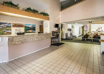Econo Lodge Denver International Airport hotel thumbnail 7