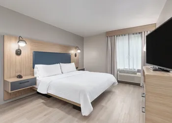 Candlewood Suites Houston (The Woodlands) by IHG hotel thumbnail 6