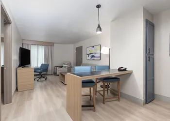 Candlewood Suites Houston (The Woodlands) by IHG hotel thumbnail 7