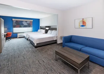 Holiday Inn Express Hotel & Suites - Houston Space Center by IHG hotel thumbnail 4