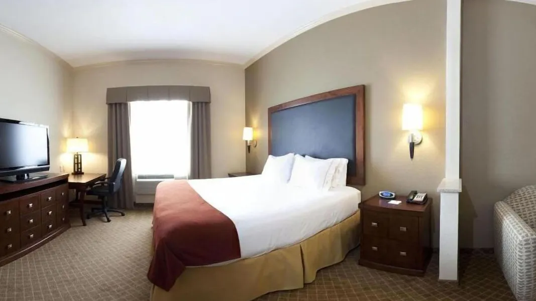 Holiday Inn Express & Suites Deer Park by IHG hotel detail image 2