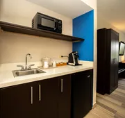 Holiday Inn Express & Suites Deer Park by IHG hotel detail image 7