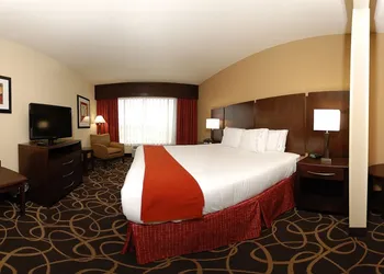 Holiday Inn Express & Suites Houston South near Pearland by IHG hotel thumbnail 4
