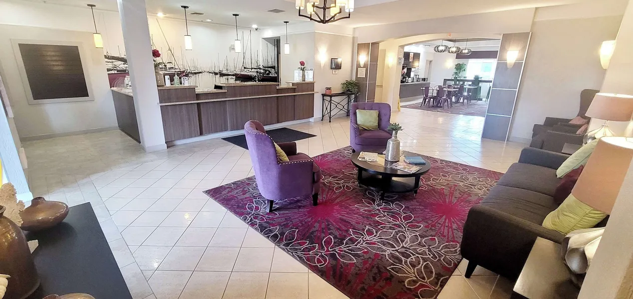Kemah Edgewater Hotel, SureStay Collection by Best Western hotel detail image 2