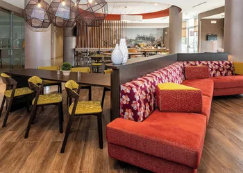 SpringHill Suites Houston Baytown hotel thumbnail 3