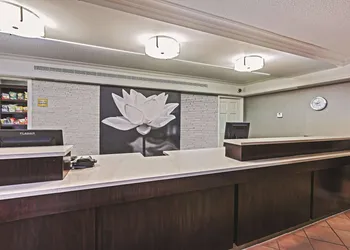 Travelodge by Wyndham Houston Cy-Fair hotel thumbnail 2