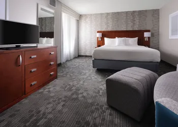 Courtyard by Marriott Houston Pearland hotel thumbnail 3