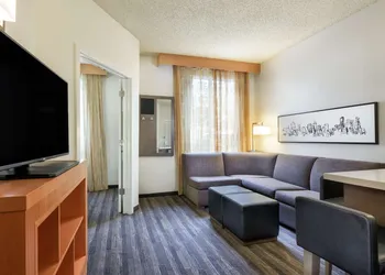 HYATT house Houston/Galleria hotel thumbnail 6