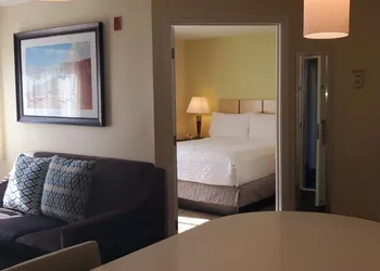 Candlewood Suites Houston Medical Center by IHG hotel thumbnail 8
