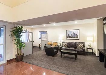 Quality Inn & Suites West Chase hotel thumbnail 2