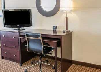 SureStay by Best Western Marion hotel thumbnail 6