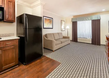 Red Lion Inn & Suites Houston IAH Airport hotel thumbnail 8