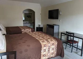 Regency Inn And Suites Galena hotel thumbnail 6